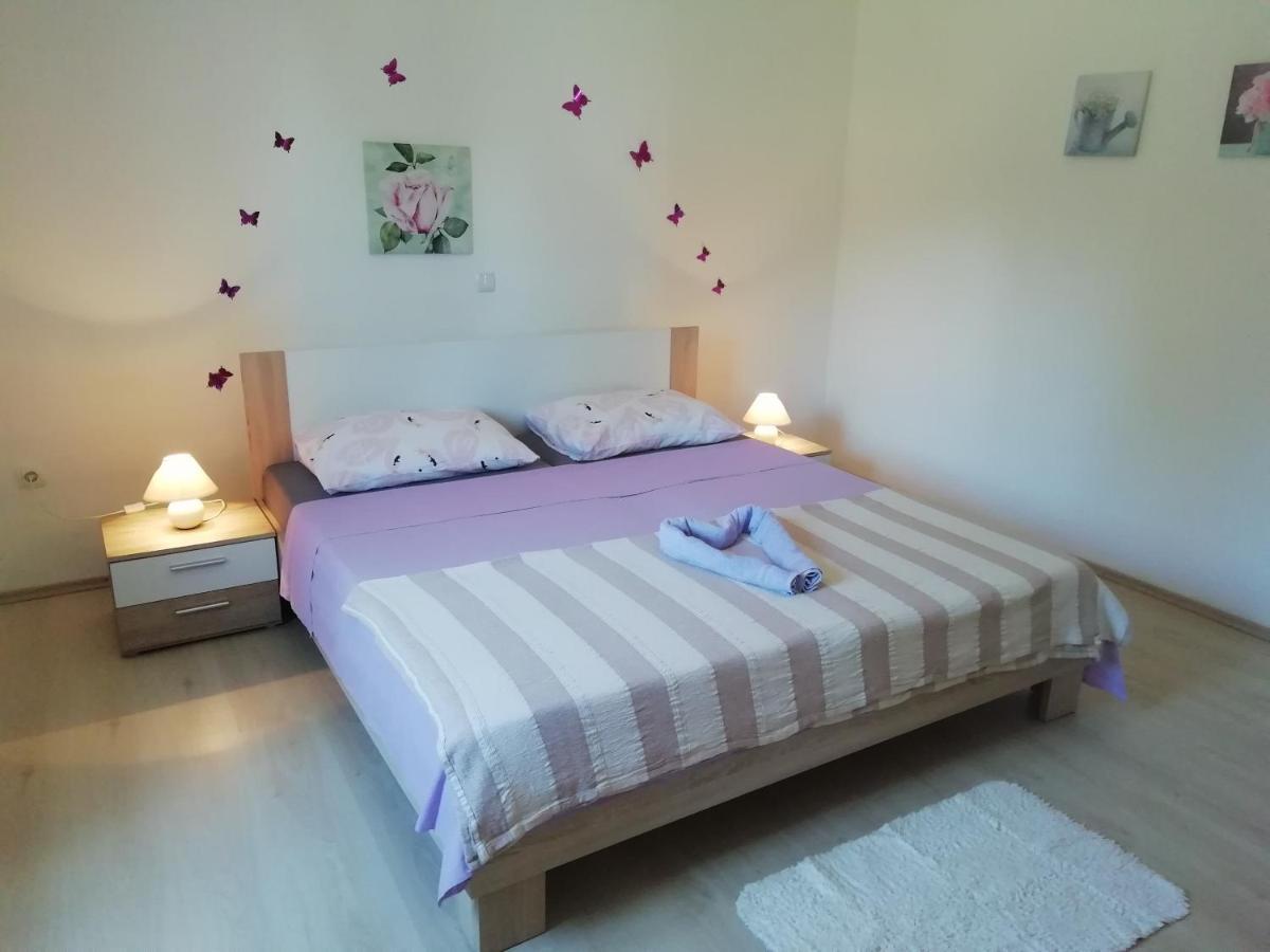 Vacation Home Katarina Nin Extérieur photo